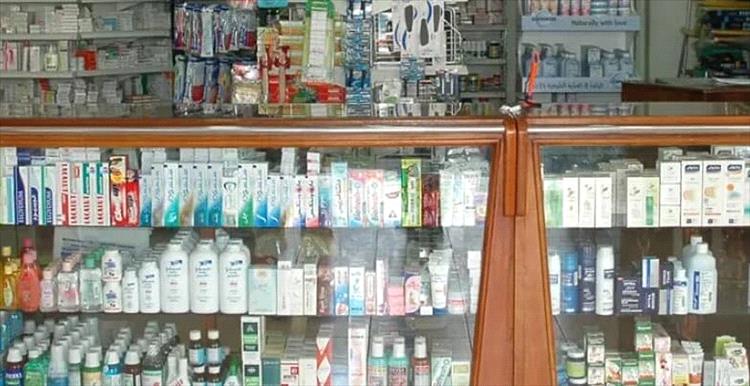 جبايات الحوثي تخنق الصيدليات في صنعاء وتهدد بإغلاقها