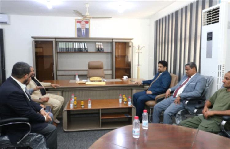 وزير التعليم الفني يناقش مع محافظ الضالع تطوير العملية التعليمية في المعاهد الفنية