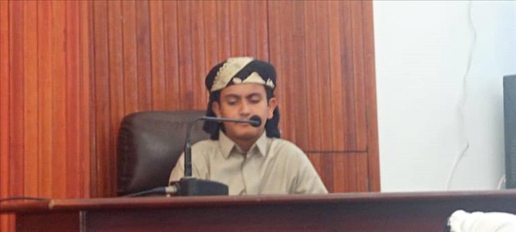 مدرسة عبدالقادر باشنفر للقرآن الكريم تكرّم طالبًا أتم حفظ القرآن الكريم