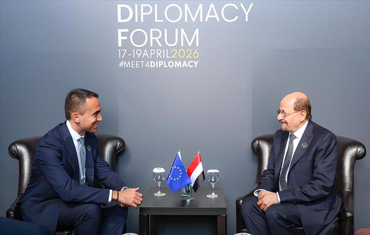 رئيس الوزراء وزير الخارجية يلتقي ممثل الاتحاد الأوروبي الخاص بالخليج