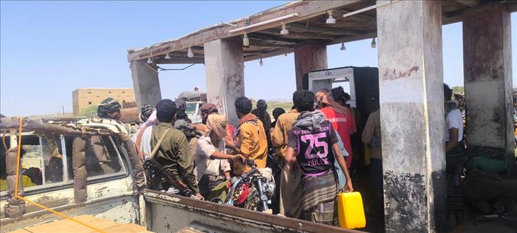 أزمة وقود خانقة في مديرية أحور