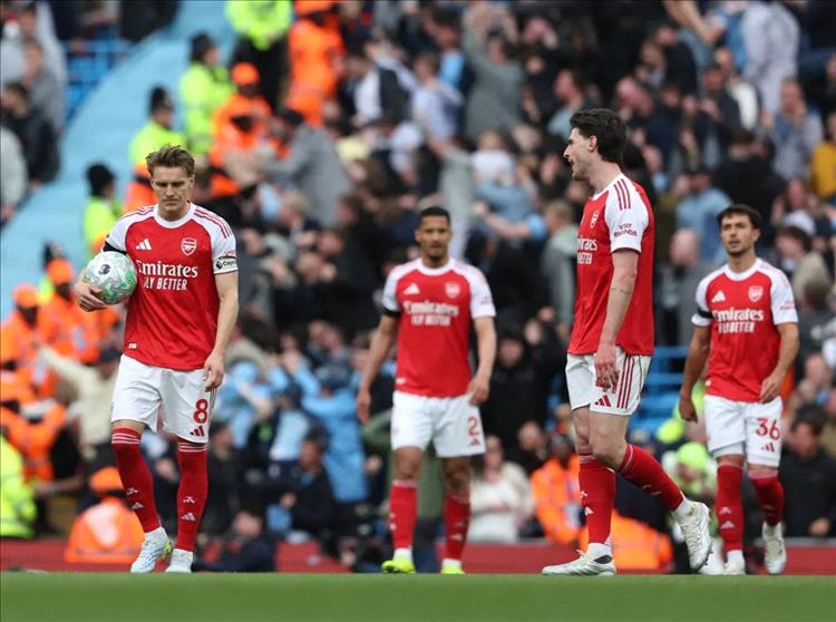 أوديغارد: الصراع على لقب «البريميرليج» ما زال مفتوحاً