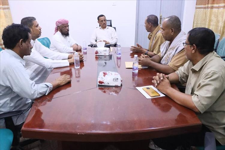 لقاء مشترك بسيئون لمناقشة سبل الارتقاء بالواقع الصحي بمديرية ساه