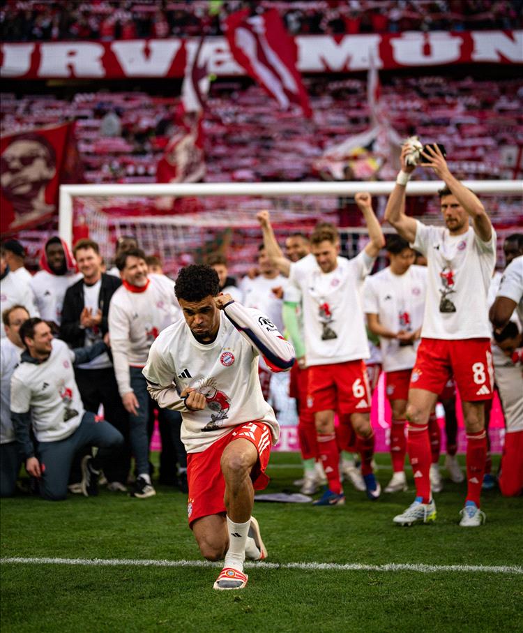 احتفالات هادئة في «أليانز»... والبافاري يخطط لإسقاط ليفركوزن وسان جيرمان