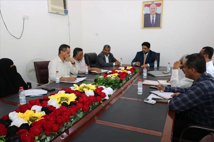 وزير التعليم الفني والتدريب المهني يترأس اجتماع سير عمل قطاع التخطيط والمشاريع في وزارة التعليم الفني