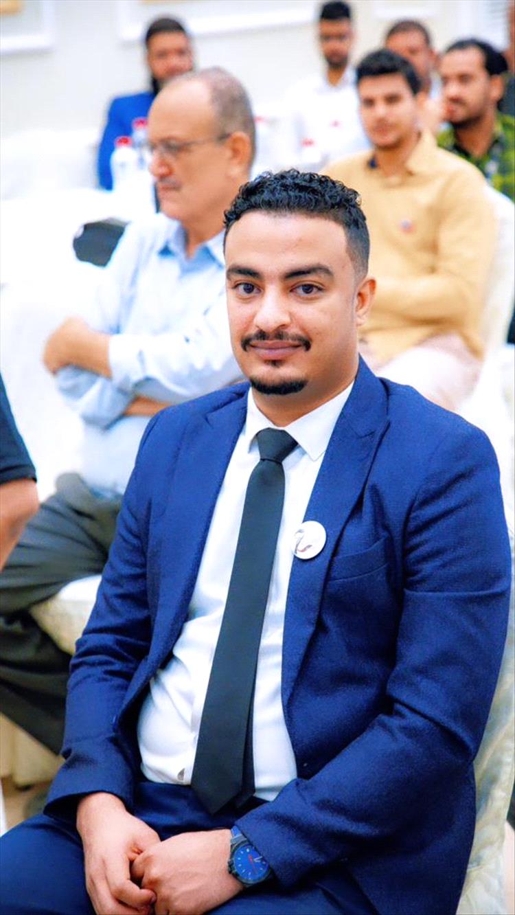 فضل مبارك يهاجم فادي باعوم: إذا معك شيء كبه 