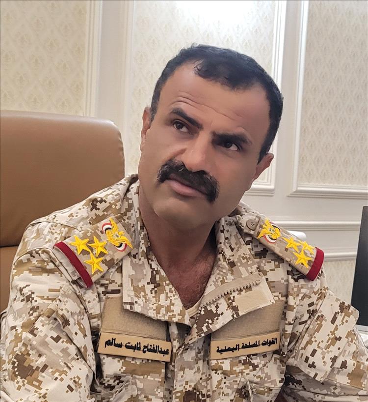 ارتياح عسكري واسع بتعيين العميد الركن عبدالفتاح ثابت سالم الردفاني مديراً لمكتب وزير الدفاع 