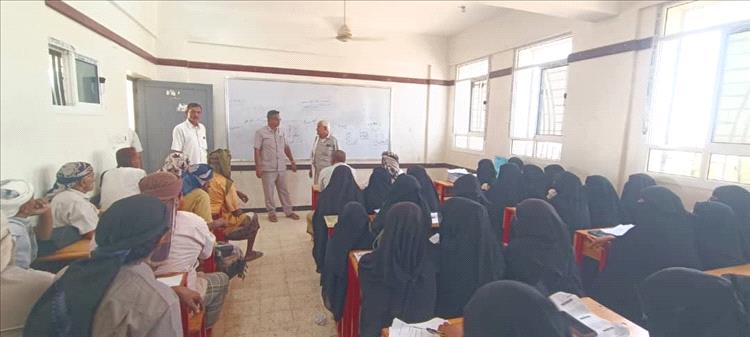 مدير تربية الحديدة يدشّن المرحلة الثانية من البرنامج التدريبي لمعلمي مديرية حيس 