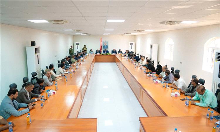 تنفيذي شبوة تقارير أداء عدد من المرافق والمؤسسات الحكومية