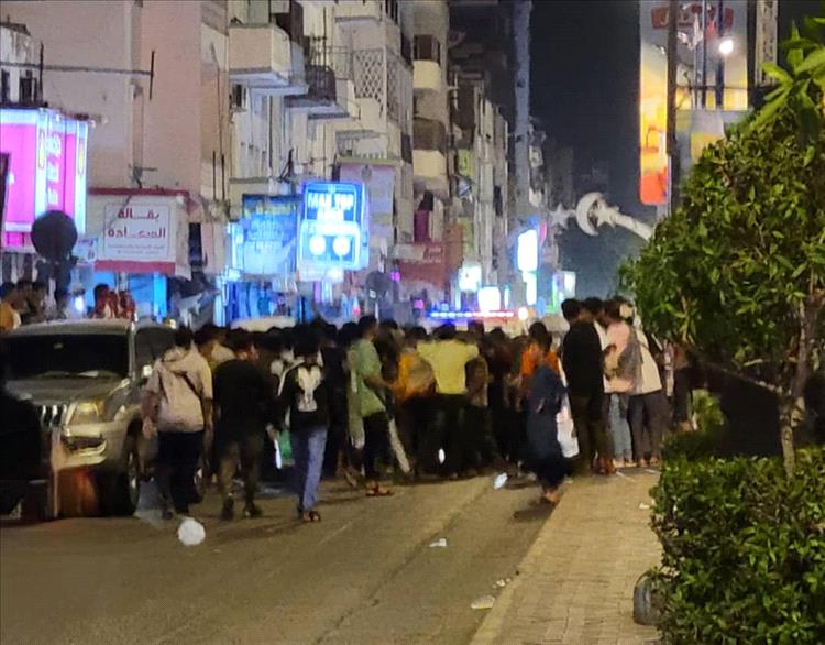 توتر مفاجئ في شارع مدرم.. إطلاق نار خلال خلاف بين الشرطة ومواطنين