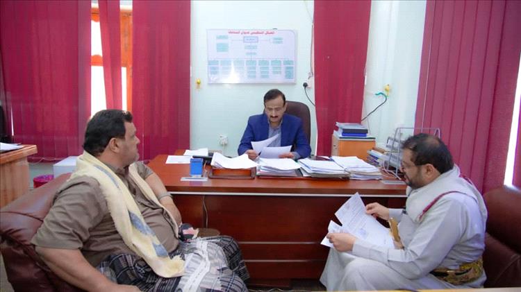 محافظ شبوة، يكشف عن توجهٍ لرفع إنتاجية كهرباء عسيلان الغازية وتوسيع نطاق خدماتها في المديرية 