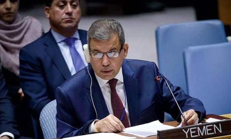 الحكومة اليمنية تدعو المجتمع الدولي لمواجهة تهديدات إيران للملاحة في باب المندب