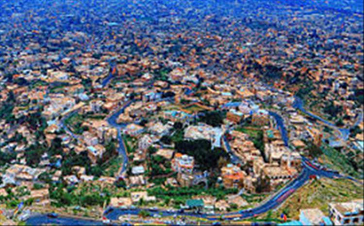 إصابة شاب برصاص قناص حوثي شمال مدينة تعز