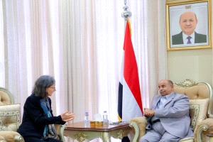 السفيرة الفرنسية: لقاء مهم مع الخنبشي يناقش أوضاع اليمن وتحضيرات الحوار