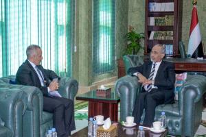 الفريق الصبيحي يشدد على الاستمرار في تنفيذ برامج الإصلاح الإداري والتحديث المؤسسي