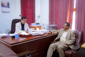 المحافظ بن الوزير خلال اطلاعه على تقرير الربع الأول.. يؤكد تعزيز على الرقابة وضبط الأسواق