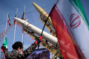 نيويورك تايمز: تأخر الحو_ثيين في دعم إيران يعود إلى تراجع قدراتهم