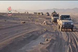 مناورة بالذخيرة الحية لقوات العمالقة الجنوبية في شبوة تعزز الجاهزية القتالية