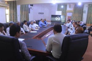 نائب وزير التربية والتعليم يدشّن توزيع مستلزمات تعليمية نوعية لذوي الاحتياجات الخاصة في مأرب