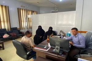 مدير مركز اللغة المهرية يناقش إطلاق أول تطبيق تعليمي رقمي للغة المهرية مع الطالبات