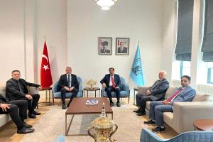 الوزير نايف البكري يصل أنطاليا للمشاركة في منتدى الرياضات التقليدية