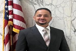 وضاح الهنبلي: السعودية تُدير اليمن بمسارين متوازيين.. شمال تفاوضي وجنوب سياسي في معادلة الحسم