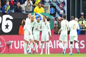 إصابة خطيرة.. نجم فرنسا مهدد بالغياب عن المونديال