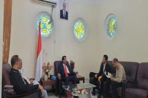 الوكيل مفتاح يبحث مع المدير الجديد للصليب الأحمر في مأرب تعزيز الشراكة الإنسانية
