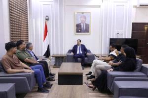 الوزير البكري يؤكد دعمه ومساندته لفرع اتحاد الإعلام الرياضي بعدن