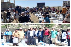 تدشين توزيع المواد الغذائية للاسر الفقيرة والمتضررة بمناطق حمرات ولكمة صلاح بقعطبة والضالع