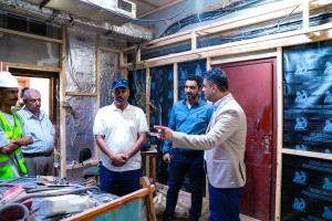 نائب وزير الإعلام يطّلع على سير العمل في تلفزيون وإذاعة عدن ويؤكد دعم إعادة تأهيل المؤسسات الإعلامية