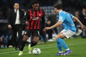 نابولي يفوز على ميلان في قمة الجولة الـ31 من الدوري الايطالي