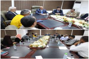 محافظ البنك المركزي يترأس اجتماعاً لقيادات البنك في عدن لمناقشة تطوير الأداء وتعزيز الرقابة المصرفية