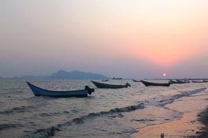 مأساة في ساحل الحسوة.. غرق ثلاثة أشخاص