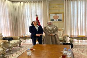 السفيرة الفرنسية لدى بلادنا: لقاء مثمر مع وزيرة التخطيط واستئناف مشاورات صندوق النقد بعد 11 عاماً