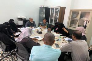 كلية الصيدلة بجامعة عدن تعقد اجتماعها الدوري لشهر مارس