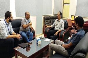مدير عام صحة عدن يبحث مع منظمة الدولية للهجرة (IOM) أوجه التعاون المشترك