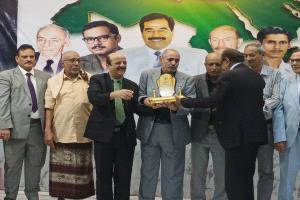 وكيل أول محافظة تعز يشيد بالدور الوطني للأحزاب والمكونات السياسية