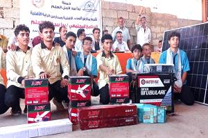 مدرستا (المجد والراية) تدعمان بسخاء ذوي الهمم والاحتياجات بلحج