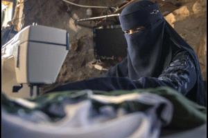 منظمة تحذر من كارثة معيشية جراء تأخر الرواتب وتدعو لإجراءات عاجلة