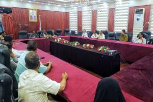 أمين محلي المهرة يدشن ورشة إدارة مخاطر الكوارث والتكيف مع تغير المناخ