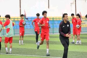 منتخب الناشئين يواجه اليرموك وأهلي صنعاء ضمن المعسكر الداخلي