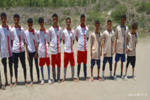 فريق سنة ثانية يعزز رصيده بفوزه على فريق سنة أولى 4 مقابل ثلاثة أهداف بالدوري التنشيطي لثانوية رخمة بيافع