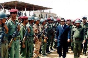 سام الغباري: الجيش انكفأ علينا وترك الزعيم صالح يواجه مصيره… قبل أن يُعاد بناؤه بقيادة قيادي مؤتمري