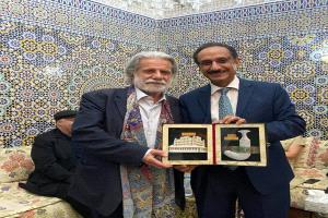 سفير اليمن عز الدين الأصبحي يحتفي بمارسيل خليفة في أمسية ثقافية فنية راقية بالعاصمة المغربية الرباط