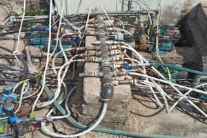 مؤسسة مياه عدن تحذر من التوصيلات العشوائية وتتوعد بإجراءات قانونية بحق المخالفين