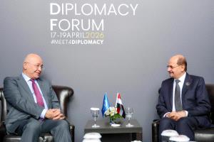 رئيس الوزراء وزير الخارجية يلتقي المفوض السامي للأمم المتحدة لشؤون اللاجئين