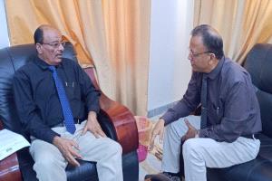 الوكيل التميمي يطلع على أوضاع مستشفى سيئون