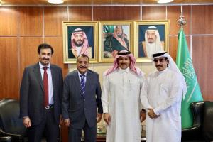 هاني بن علي البيض: لقاء مع السفير السعودي لمناقشة المستجدات وتعزيز الاستقرار في البلاد