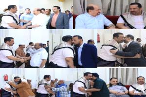 مسؤولين وسفراء يقدمون واجب العزاء للعميد السعيدي في وفاة والدته